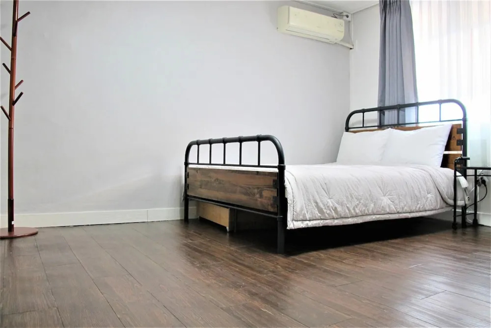 Mt Seorak the East Sea and Hot spring