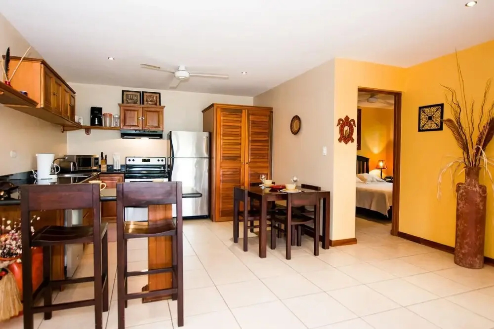Colorful Condo with a Swimming Pool and Close Proximity to El Coco and the Beach