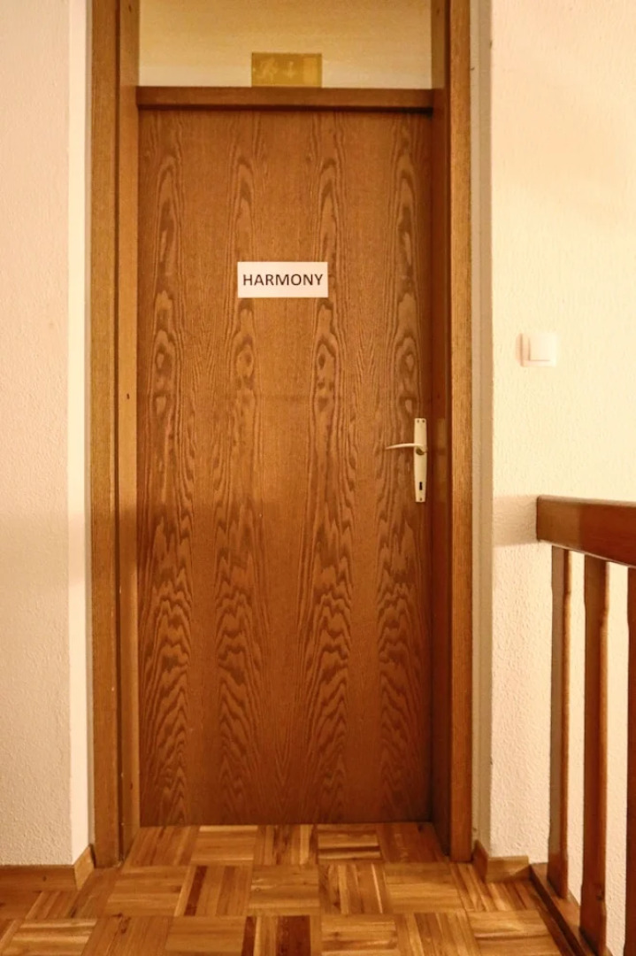 Apartment Harmony***