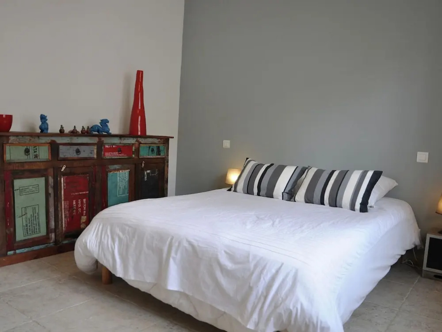 Beautiful and Stylish Town House With Private Swimming Pool in the Middle of Cavaillon