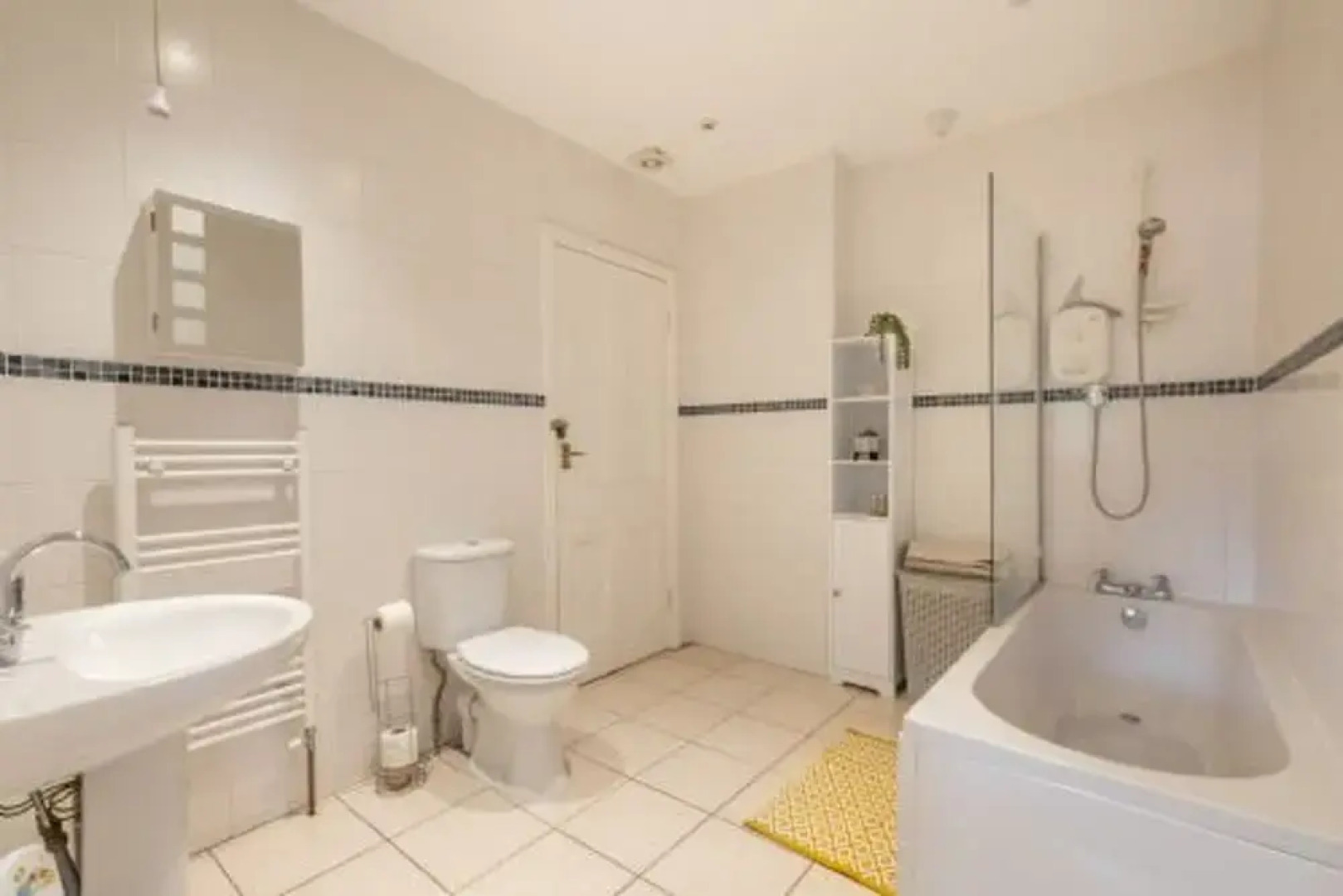 Host Stay Coastal Retreat