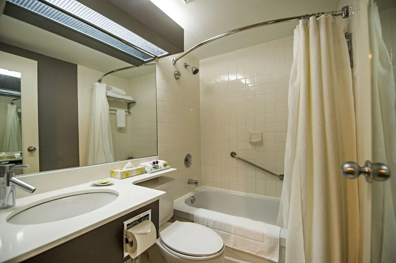 Cambridge Suites Hotel