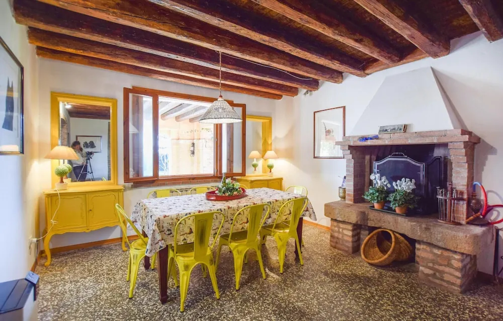 Amazing Home in Boara Pisani With 6 Bedrooms, Wifi and Outdoor Swimming Pool