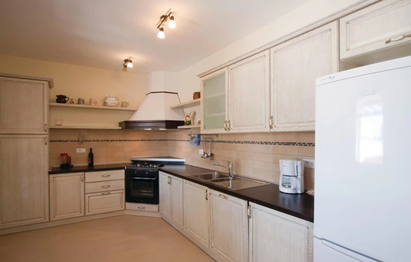 Nice Home in Vodnjan With Wifi and 4 Bedrooms