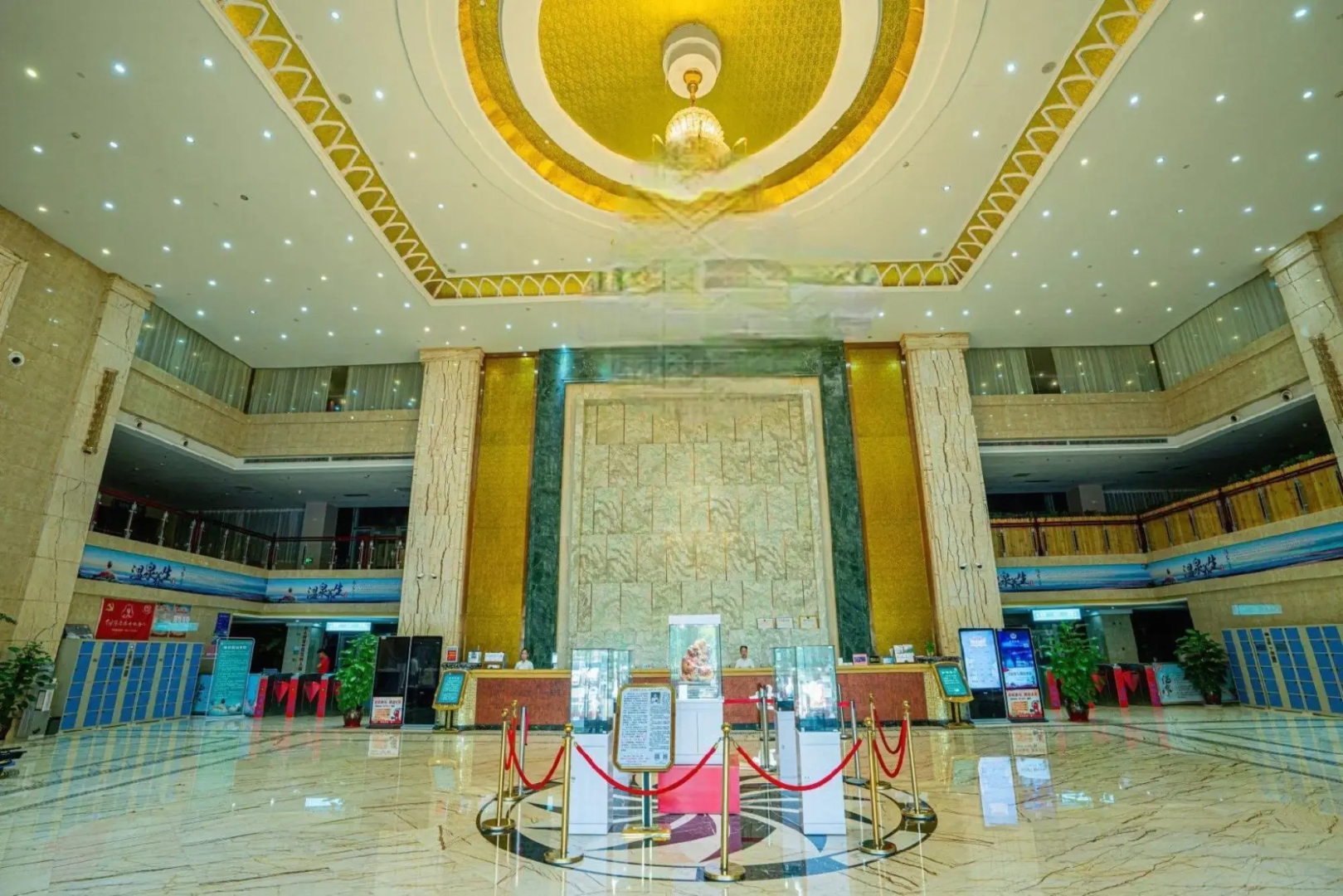 Liaocheng shengjing hot spring hotel
