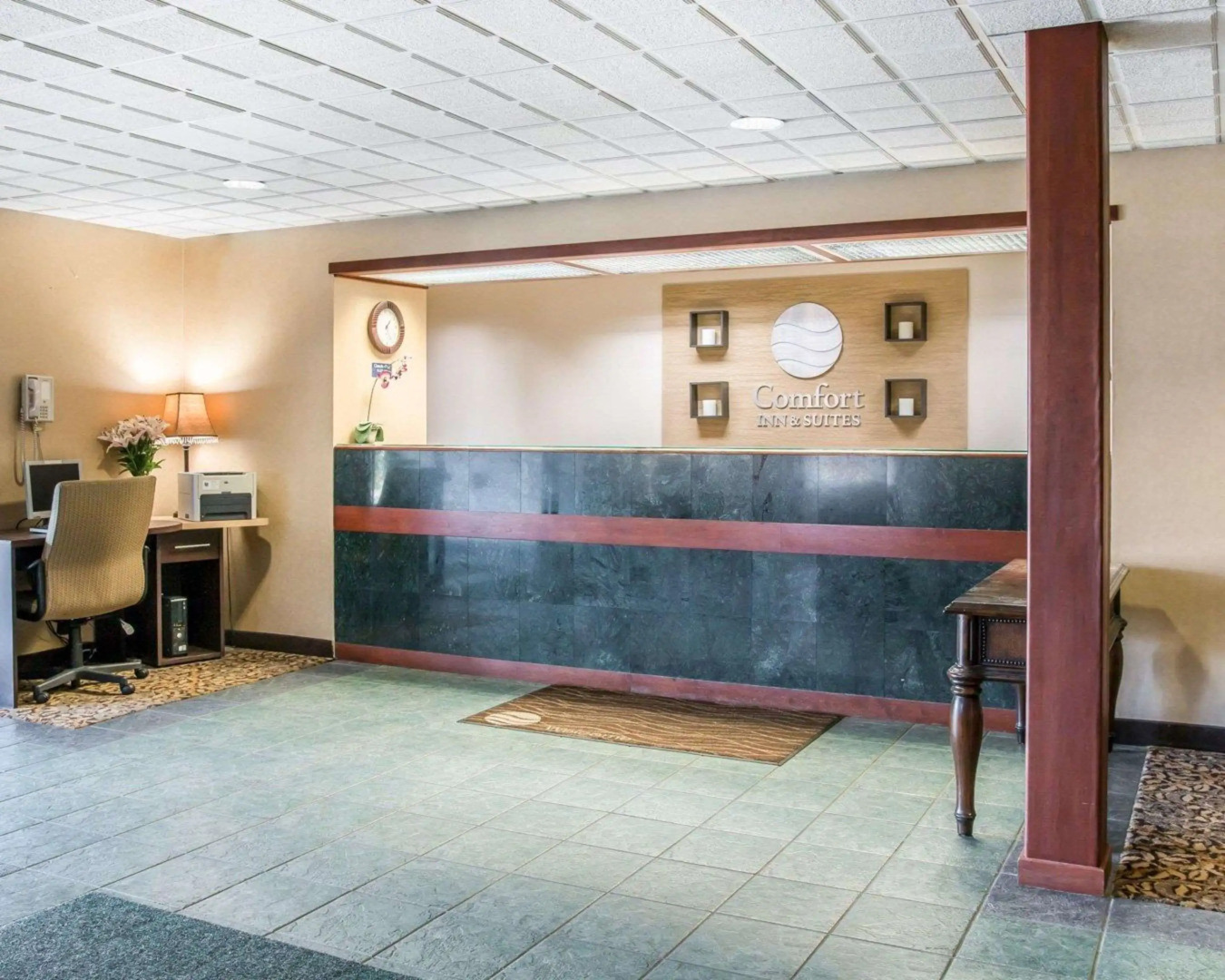 Comfort Inn & Suites Maumee - Toledo (I80-90)
