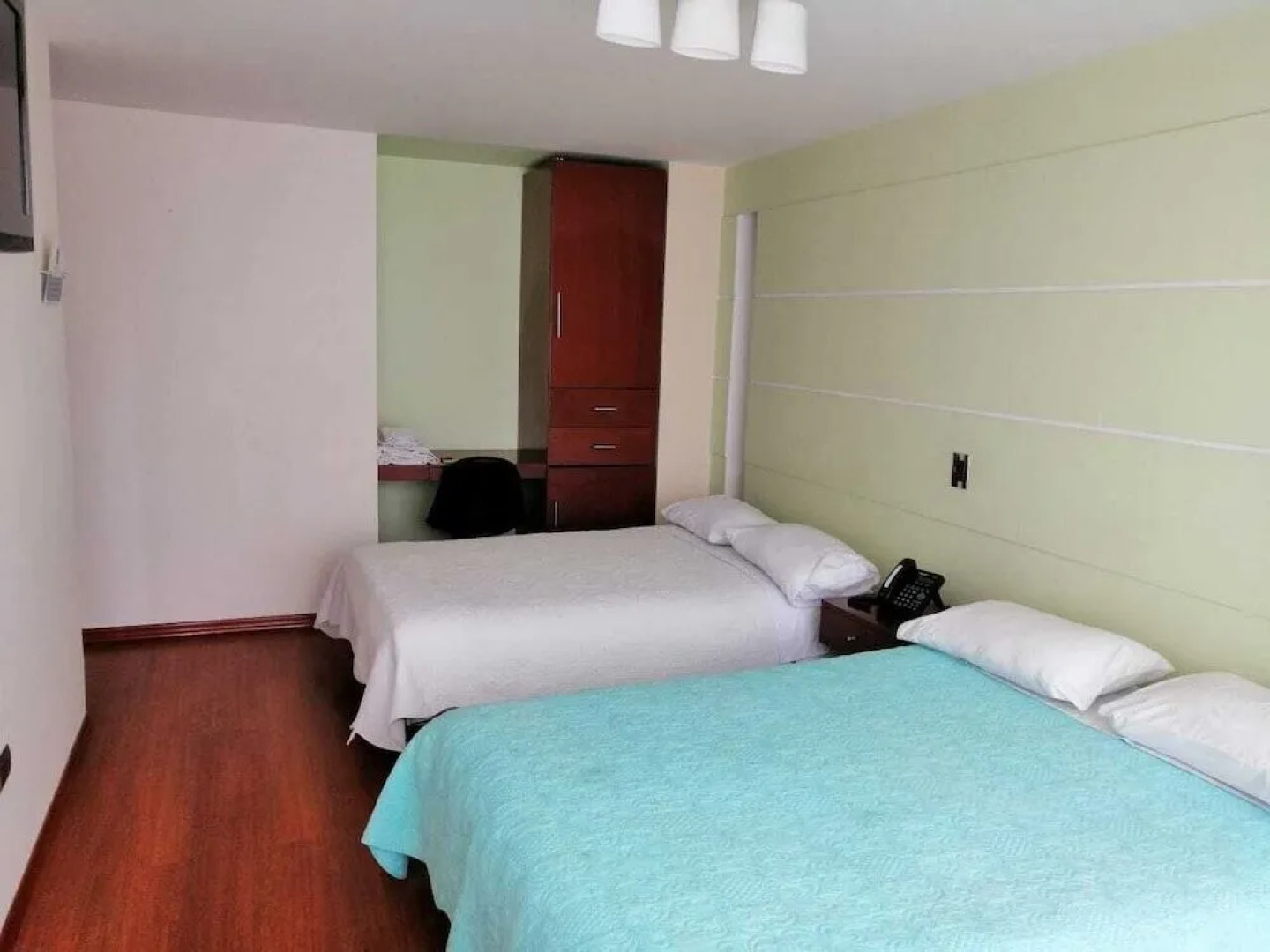 Hotel Torre De Cristal