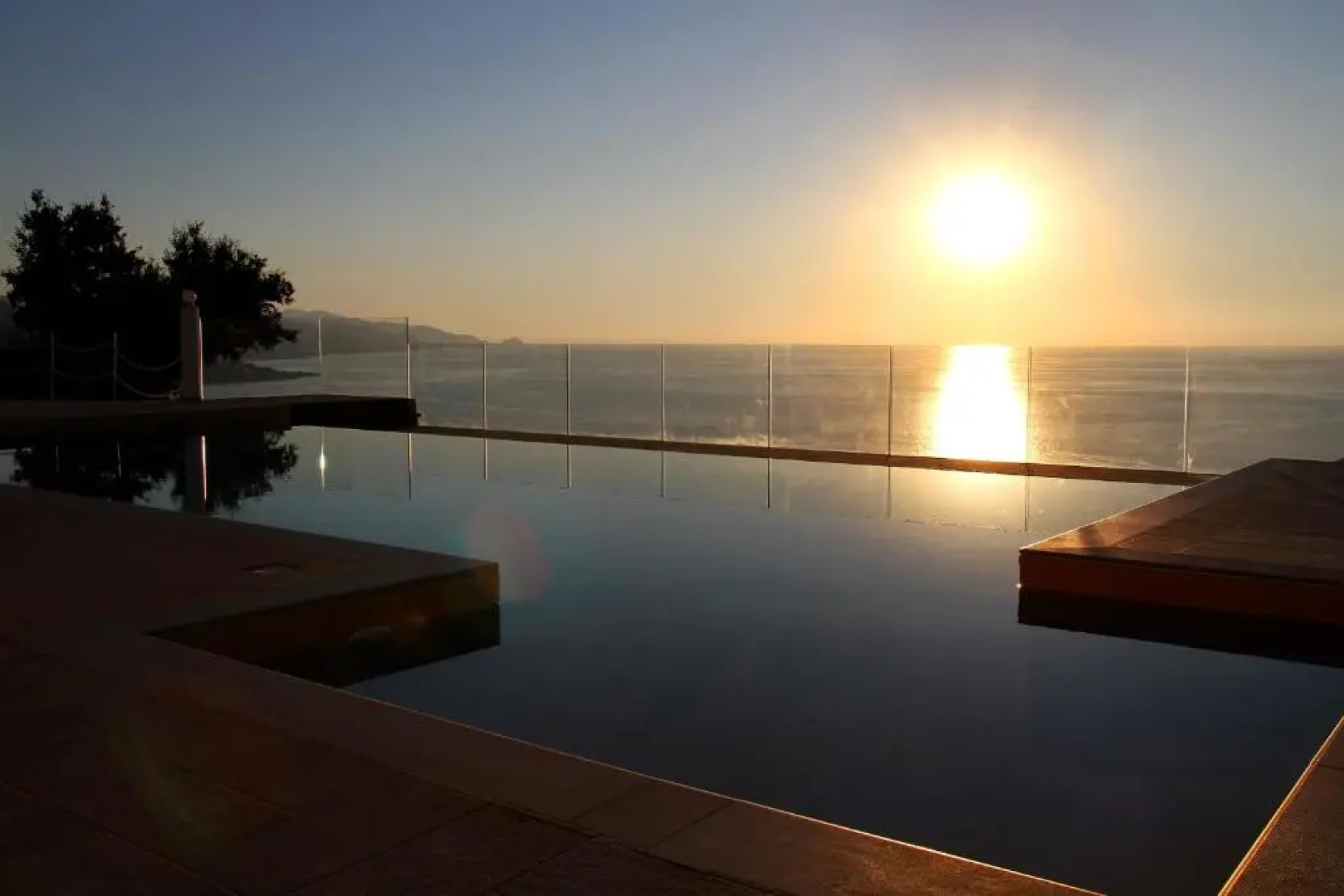 DAMMUSO private villa with infinity pool & seaview