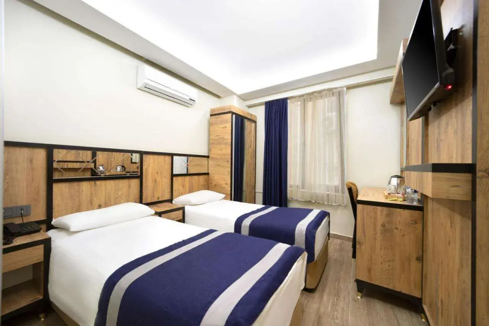 Grand Margarita Hostel