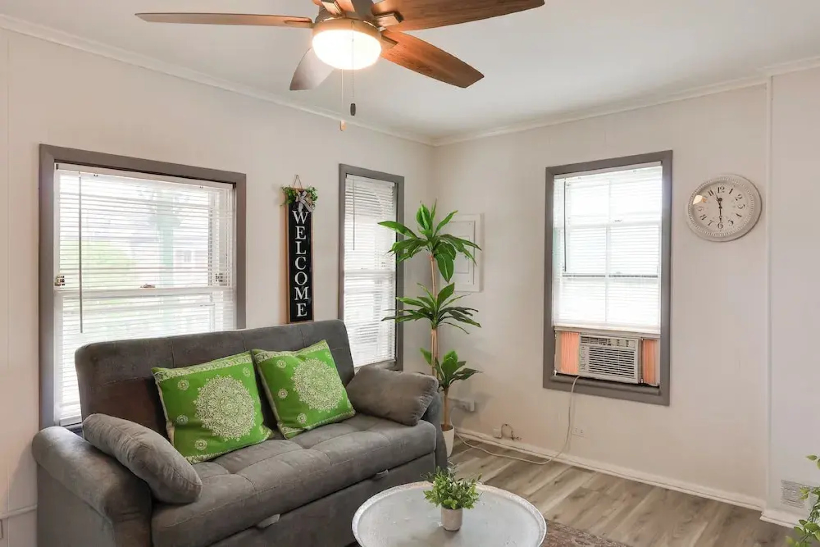 5 Blocks to Beach: Apt w/ Balcony in Ocean Grove!