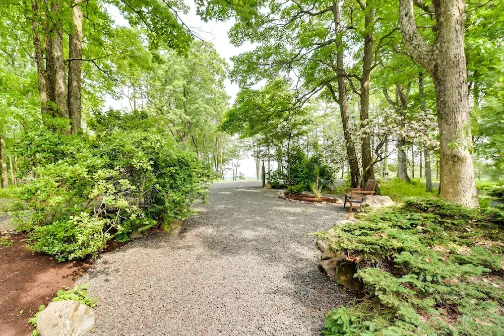 Outdoor Theater, Deck & Fire Pit: Poconos Retreat