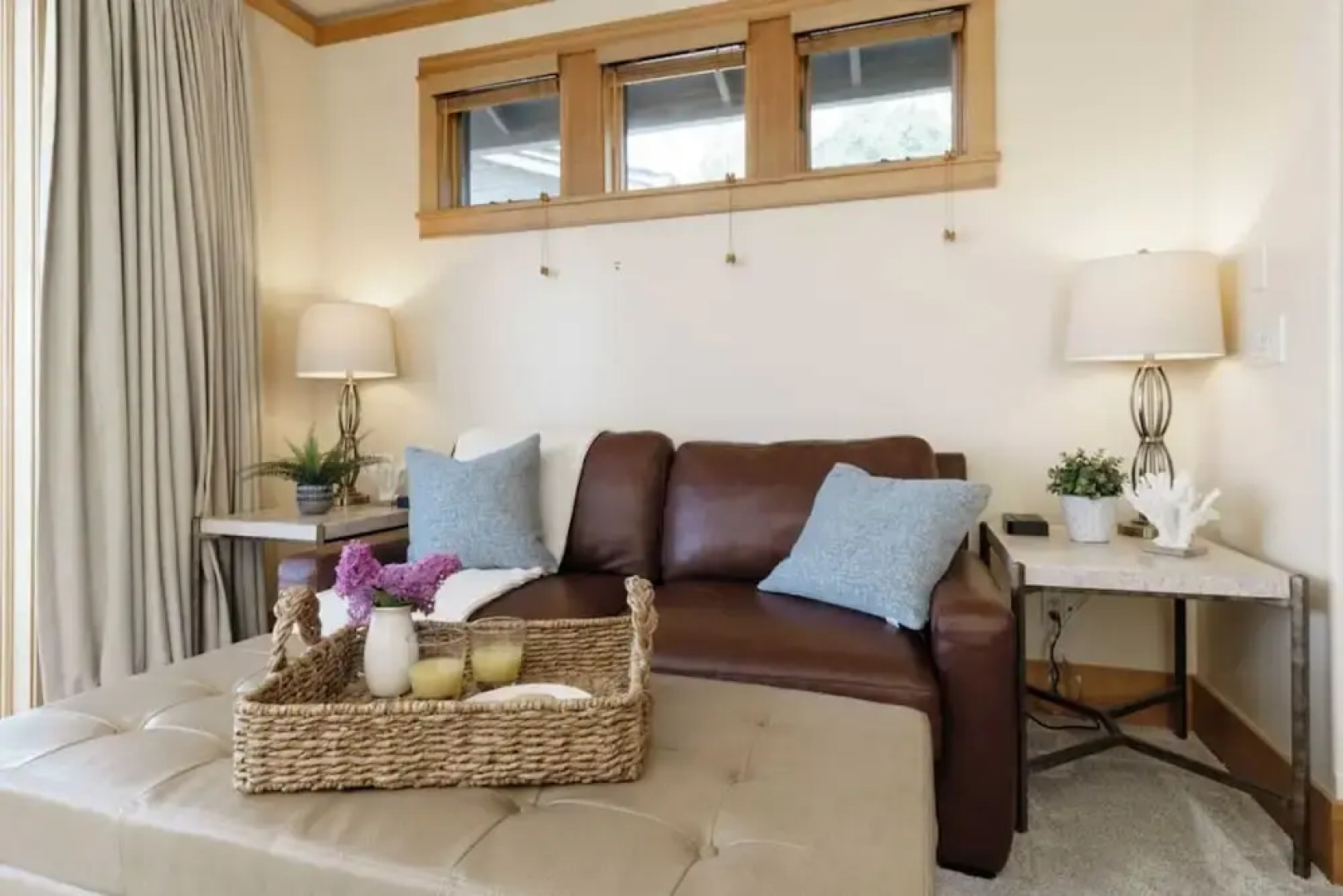 The Castle Rock Estate by Avantstay Steps From Arch Cape Beach w/ Hot Tub & Sauna