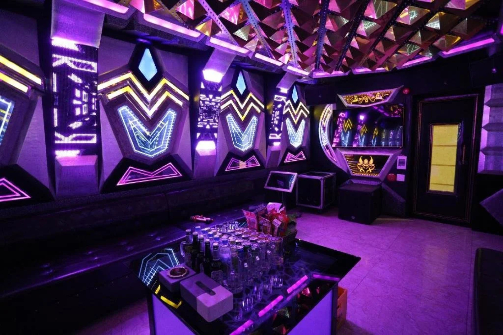 Central Phu Hung Hotel