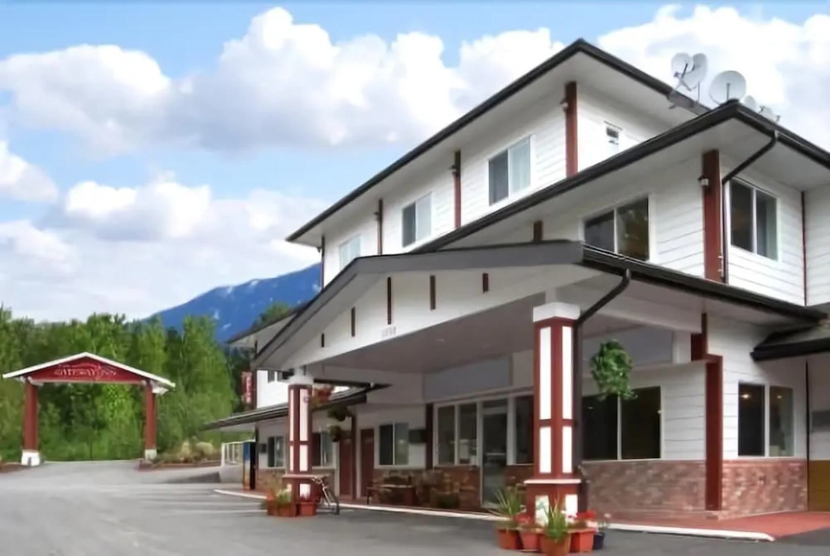 Revelstoke Gateway Inn