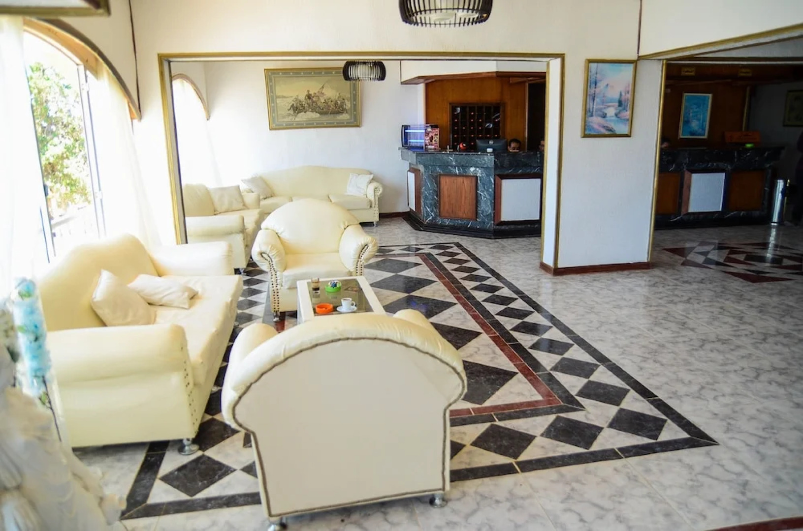 Plan B El Montazah Hotel