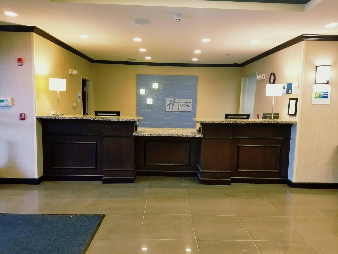 Holiday Inn Express & Suites Wheeling by IHG