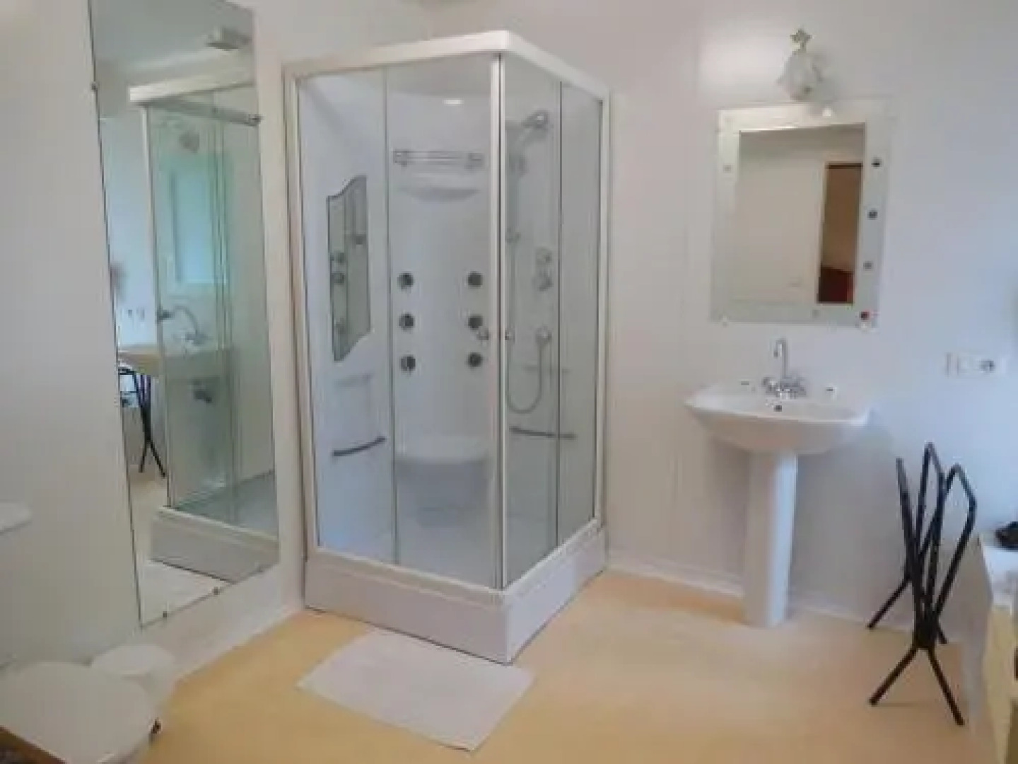 Homestay Château De Saint-Maixant