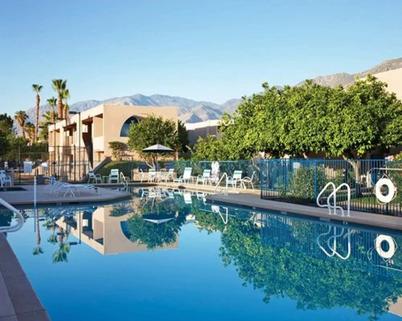 Sapphire Resorts @ Vista Mirage, Palm Springs, USA