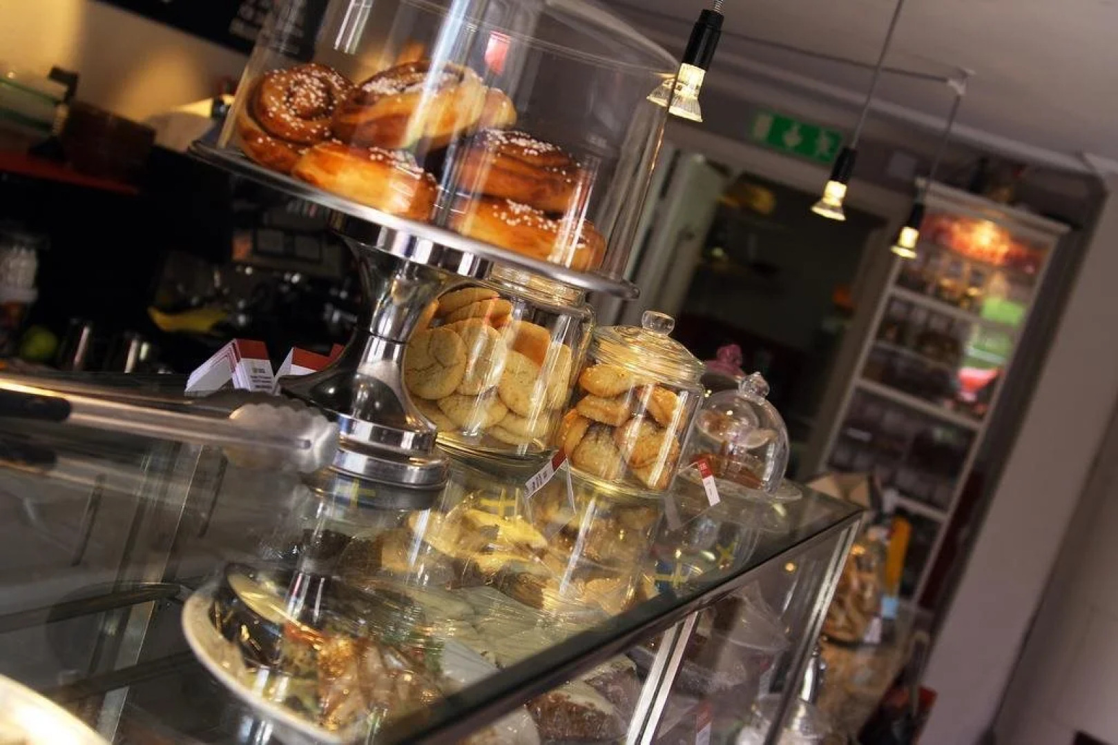 Cafe Sergel Bed & Breakfast