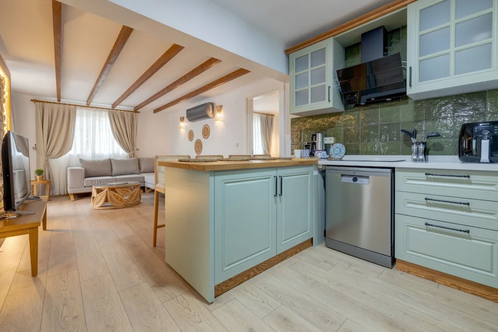 Navali̇a Beach Homes