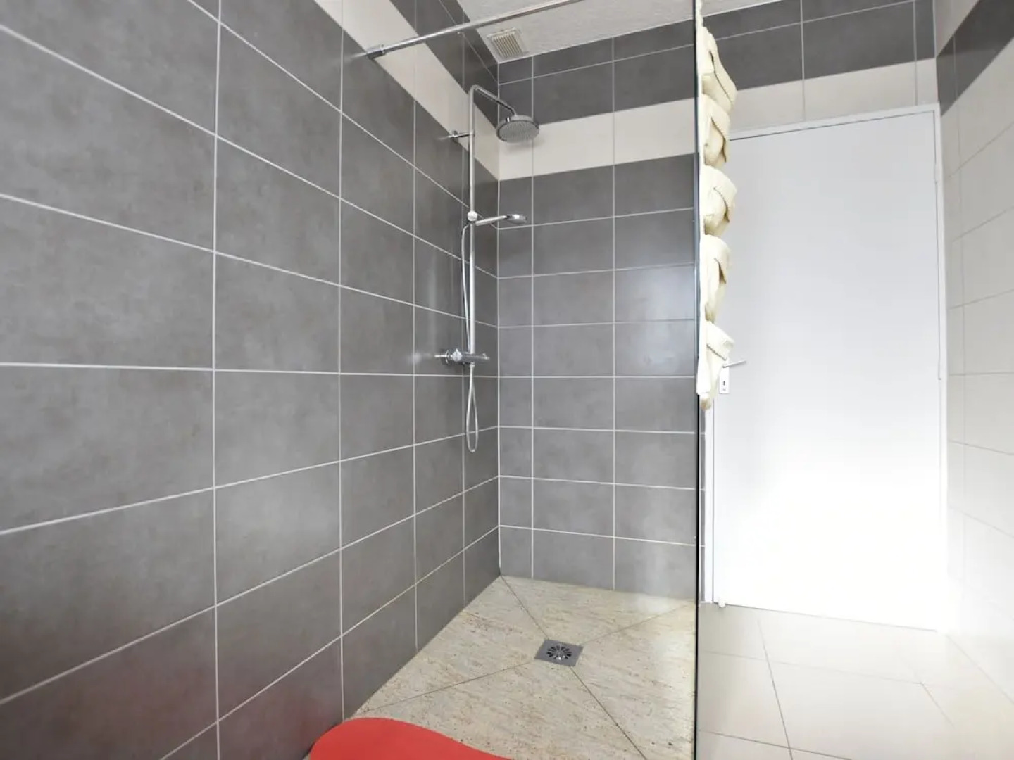 Spacious Holiday Home in Niderviller with Garden