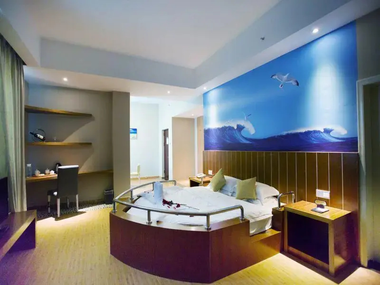 Water Industry Seaview Hotel