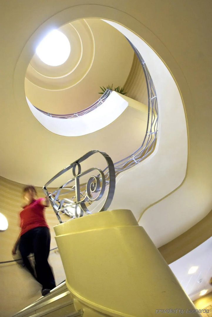 Crowne Plaza Liverpool - John Lennon Airport by IHG