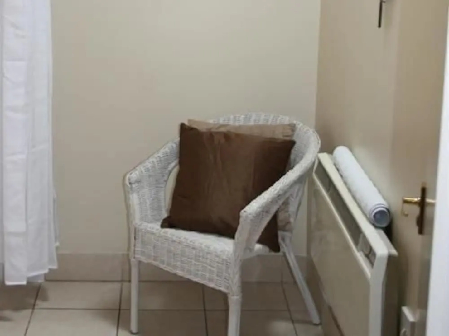 The Hollow Bottom - B&B