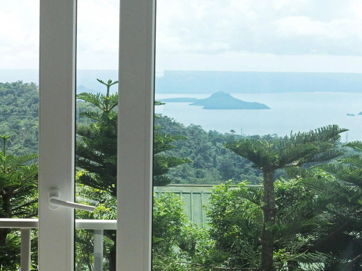 Discovery Country Suites