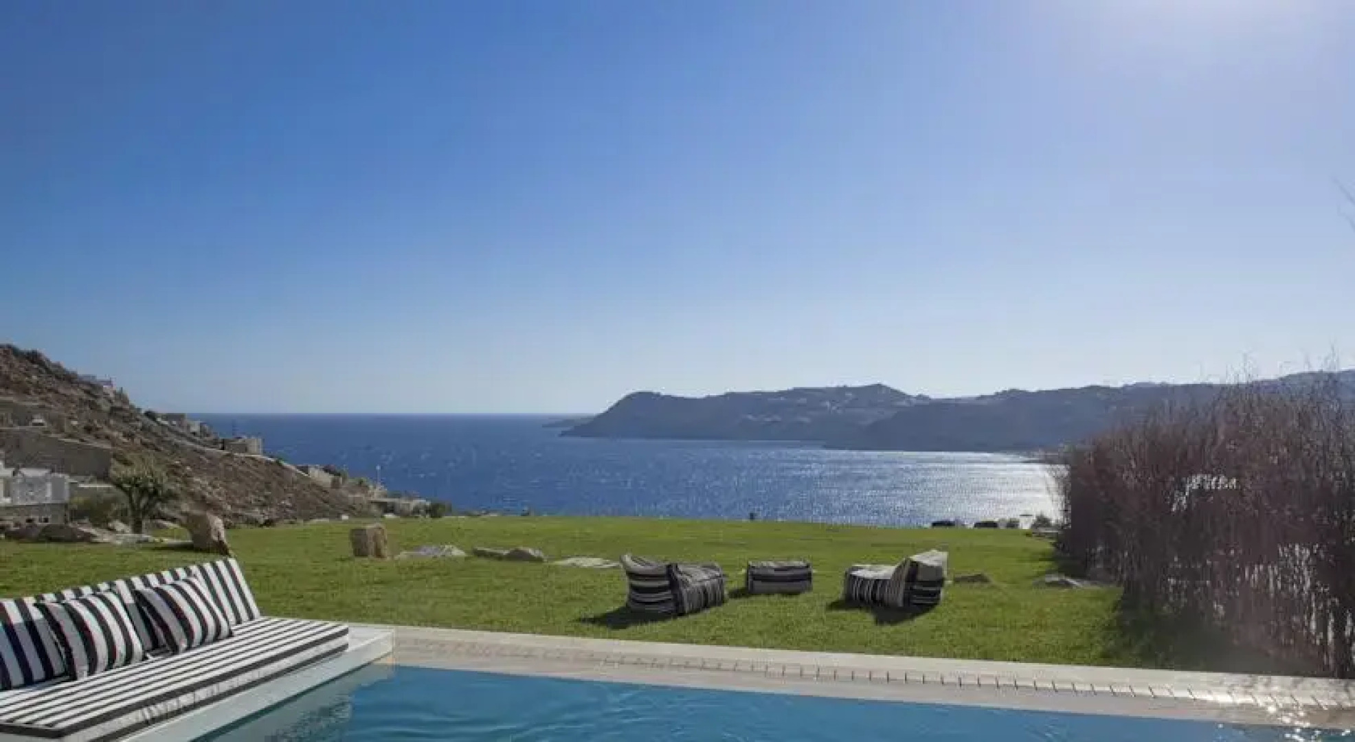 Villa Super Paradise (by Myconian Collection)