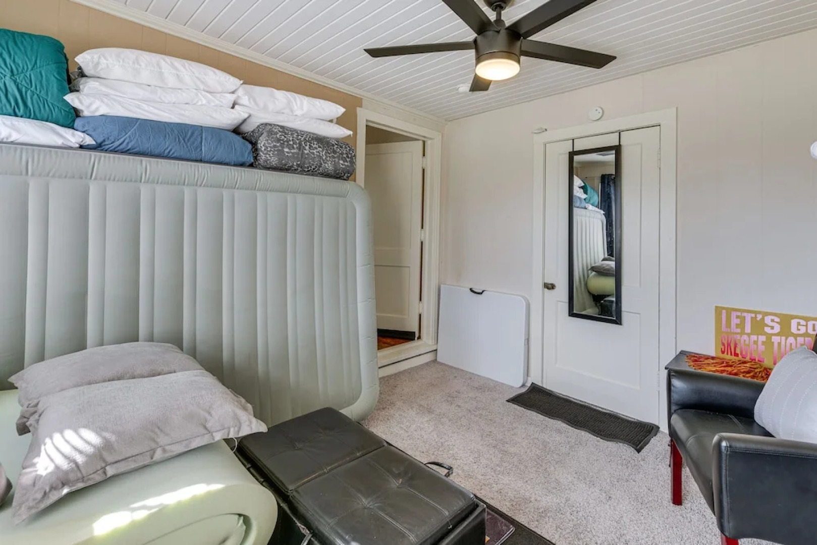 Spacious Retreat, 2 Miles to Tuskegee University