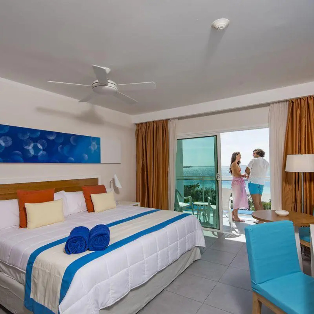 Las Salinas Plaza & Spa