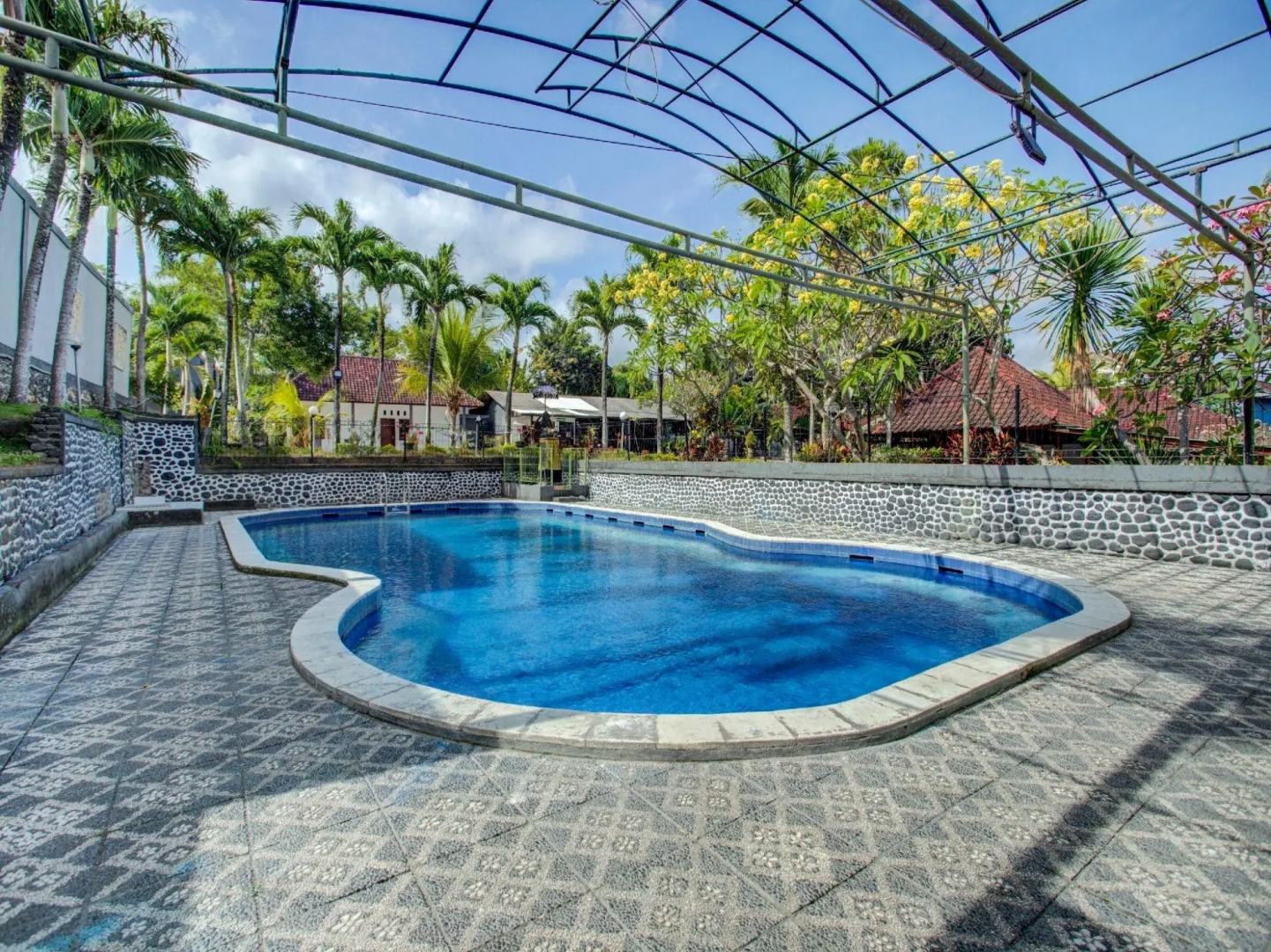 Nida Rooms Bali Bandung Sempidi Begonia at Hotel Made Bali