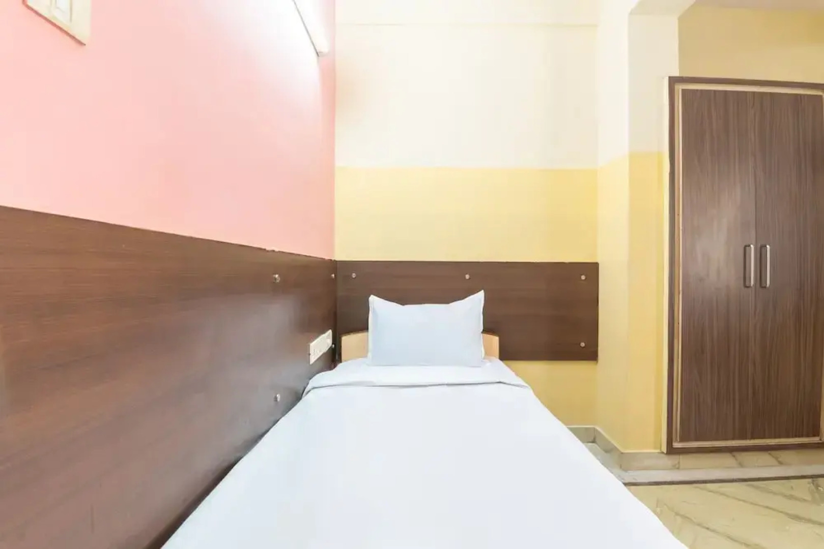 SPOT ON 43035 Udupi Sindhuri Inn