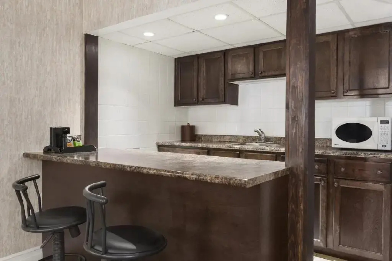 Days Inn & Conference Center - Bridgewater