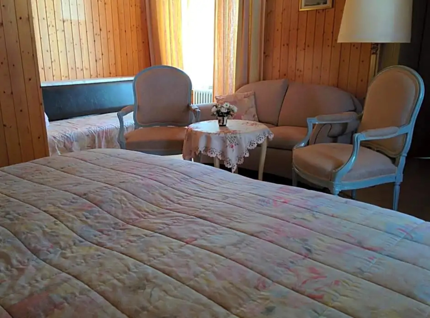 Hotel Croix dOr et Poste