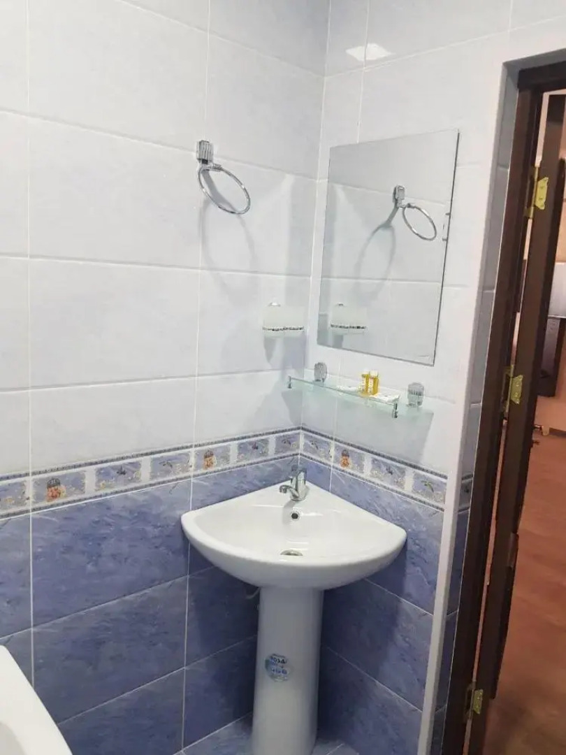 Гулистон Гранд