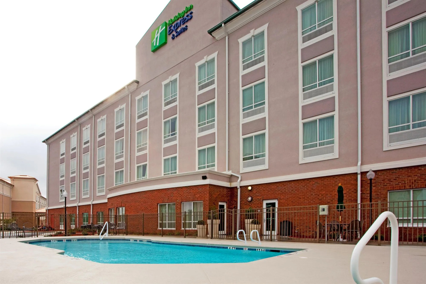 Holiday Inn Express & Suites Valdosta West - Mall Area by IHG