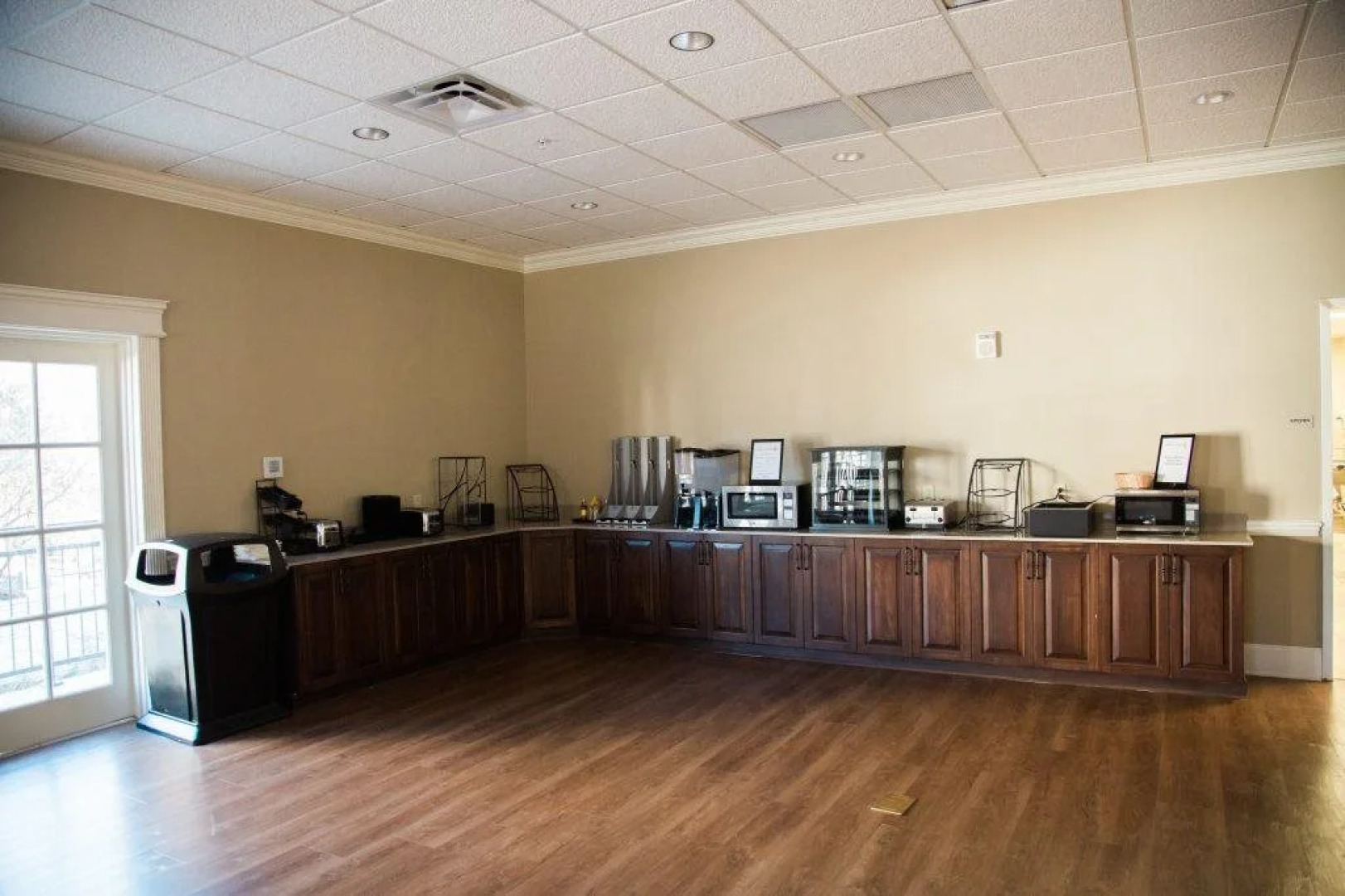 Chateau Saint Denis Hotel