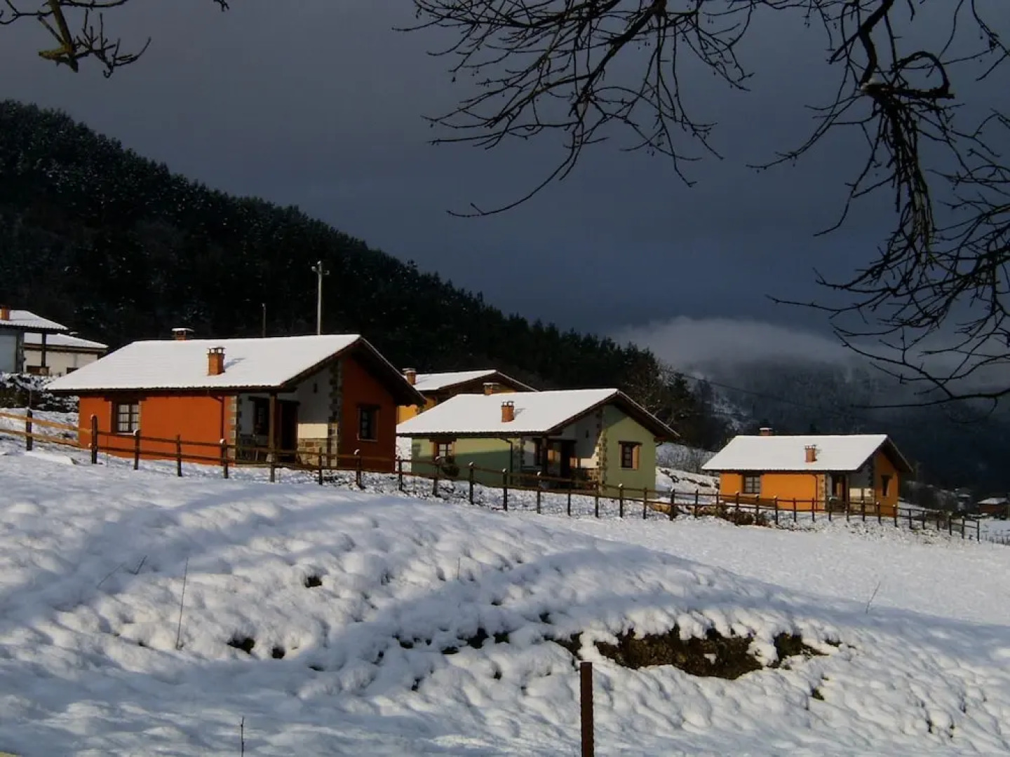 Casa de Aldea El Regueru