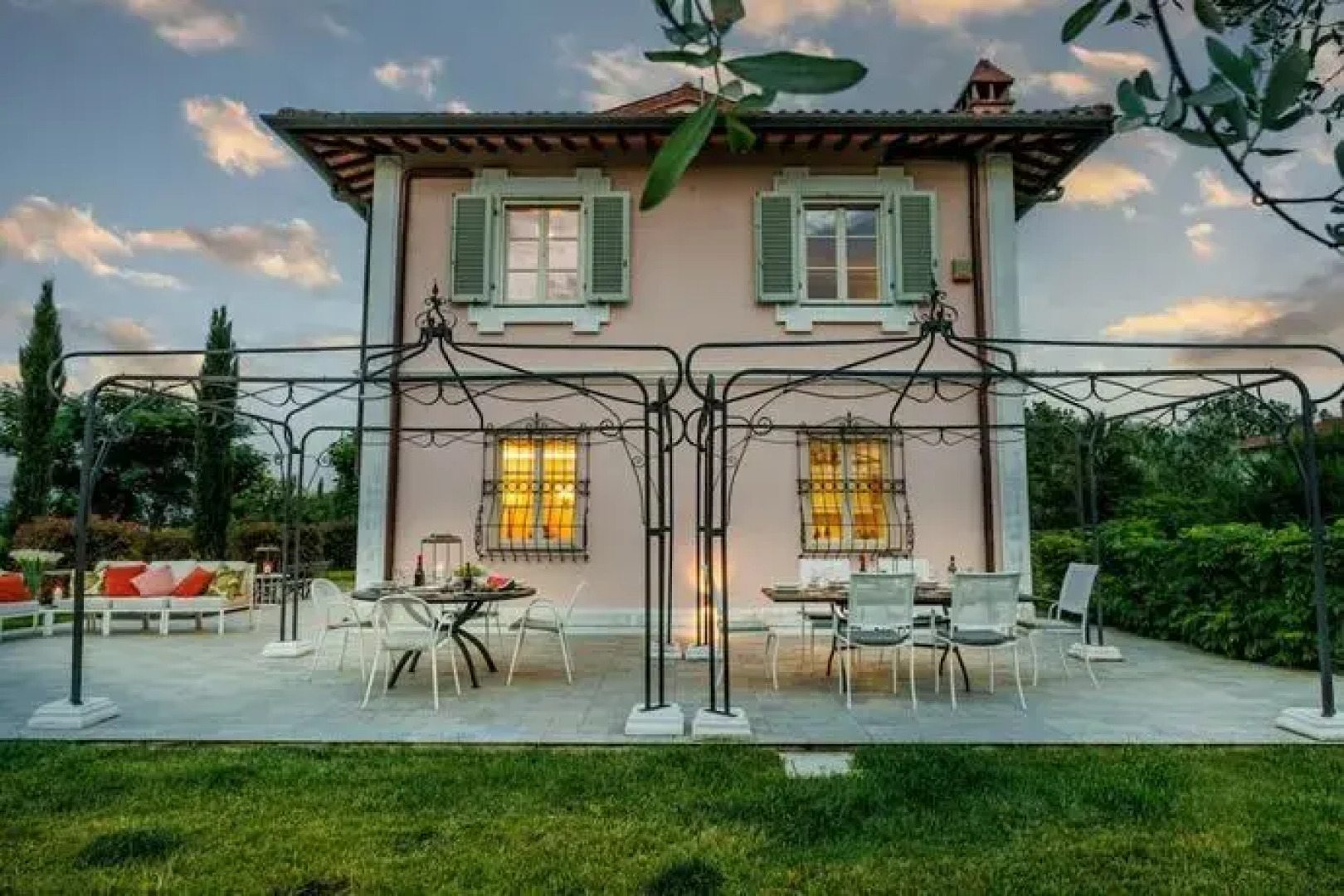 Villa Alpaca in Orentano