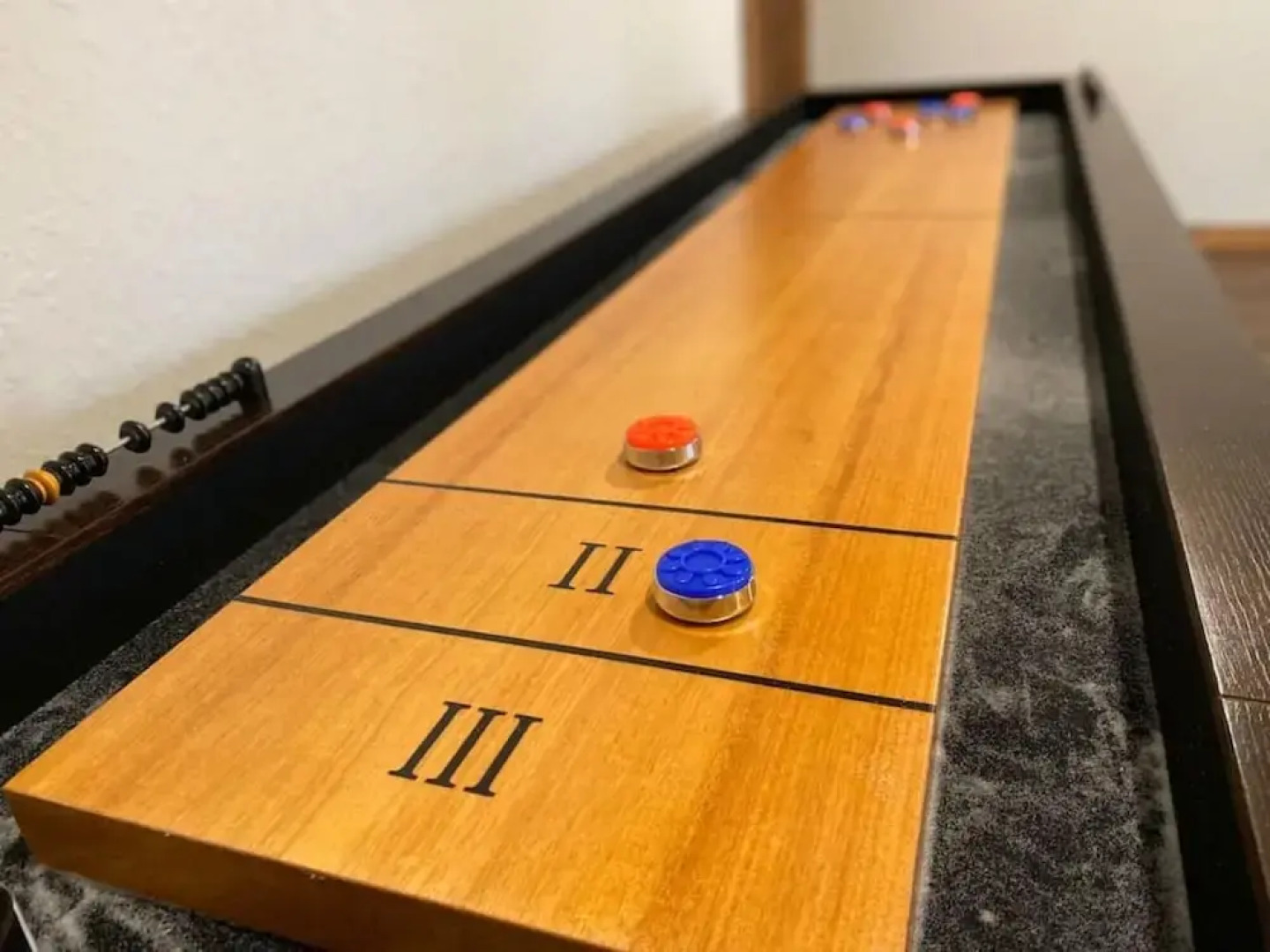 Bucks and Bunks - Brand new Cabin Come Relax or Watch TV Outside Fireplace