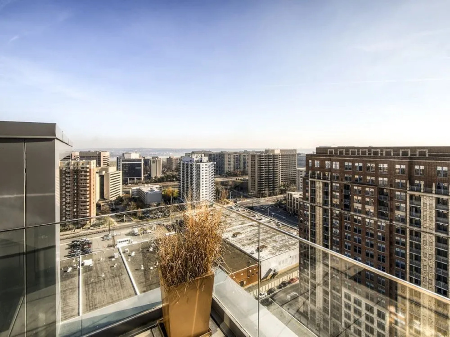 Global Luxury Suites at Fair St