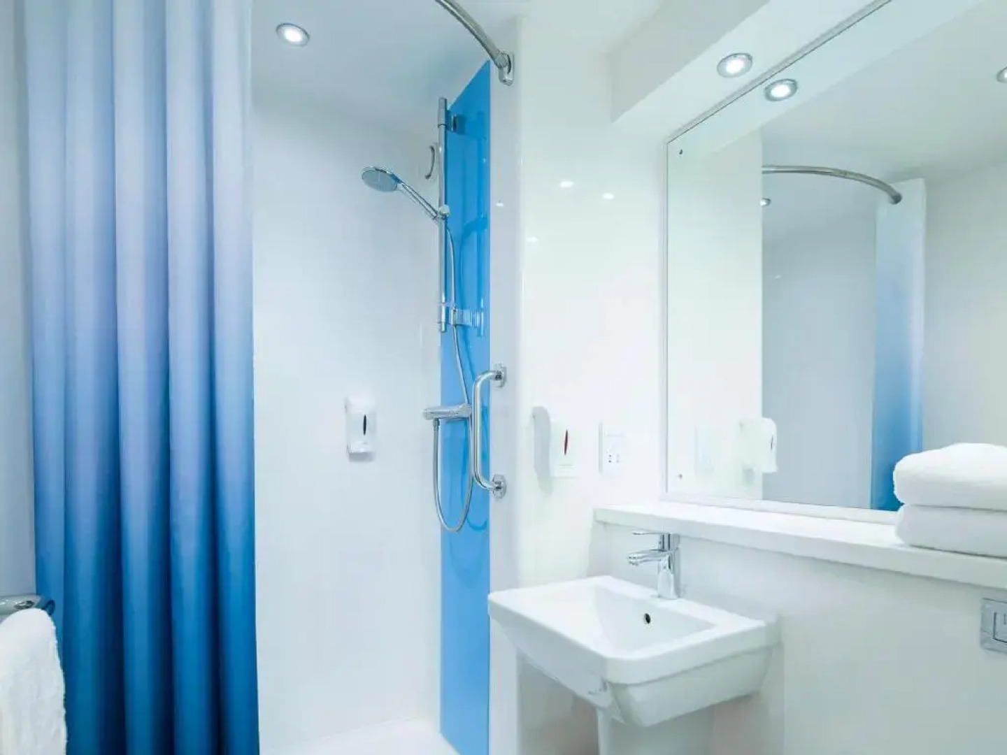 Travelodge Porthmadog