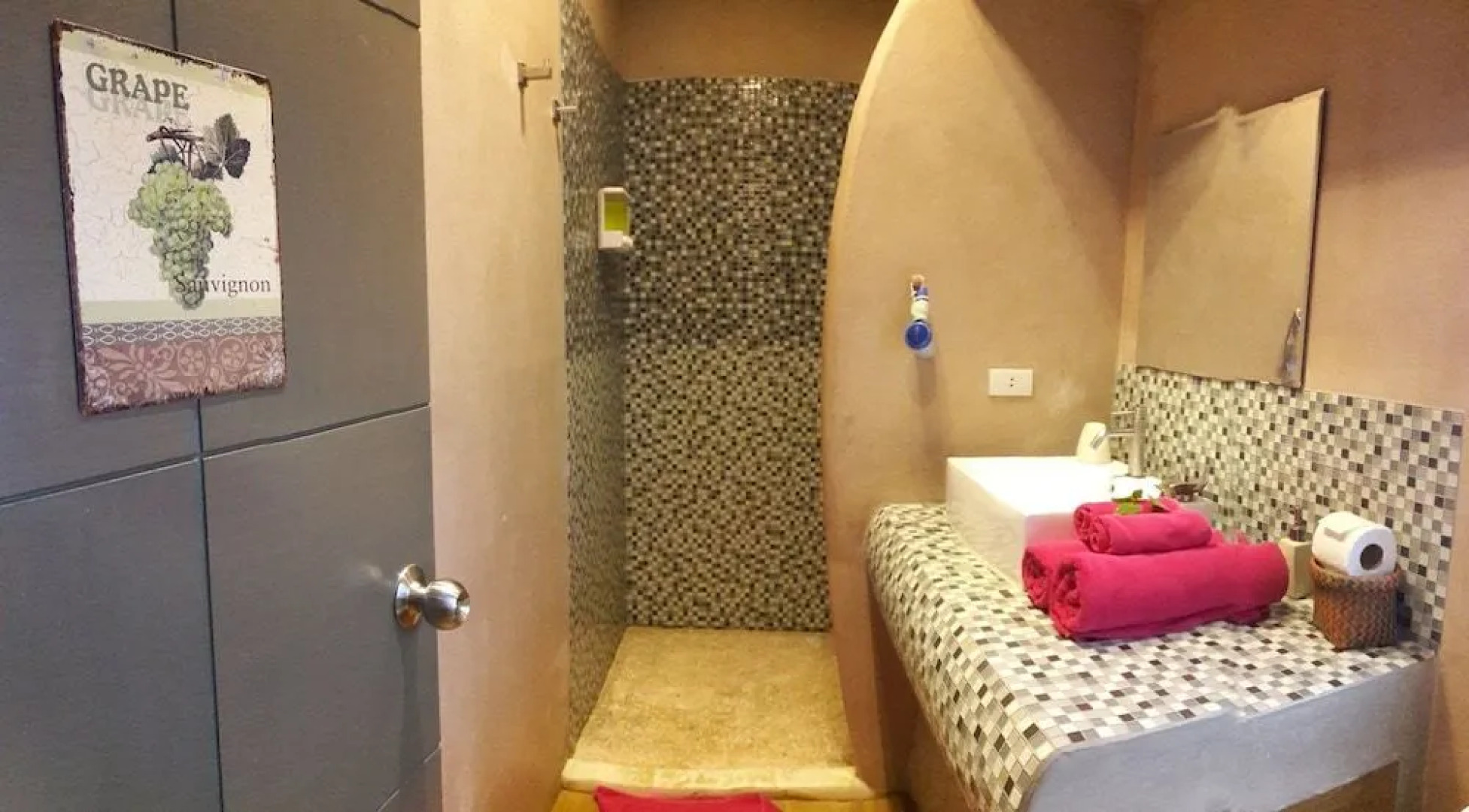 Le Divine Comedie Beach Resort