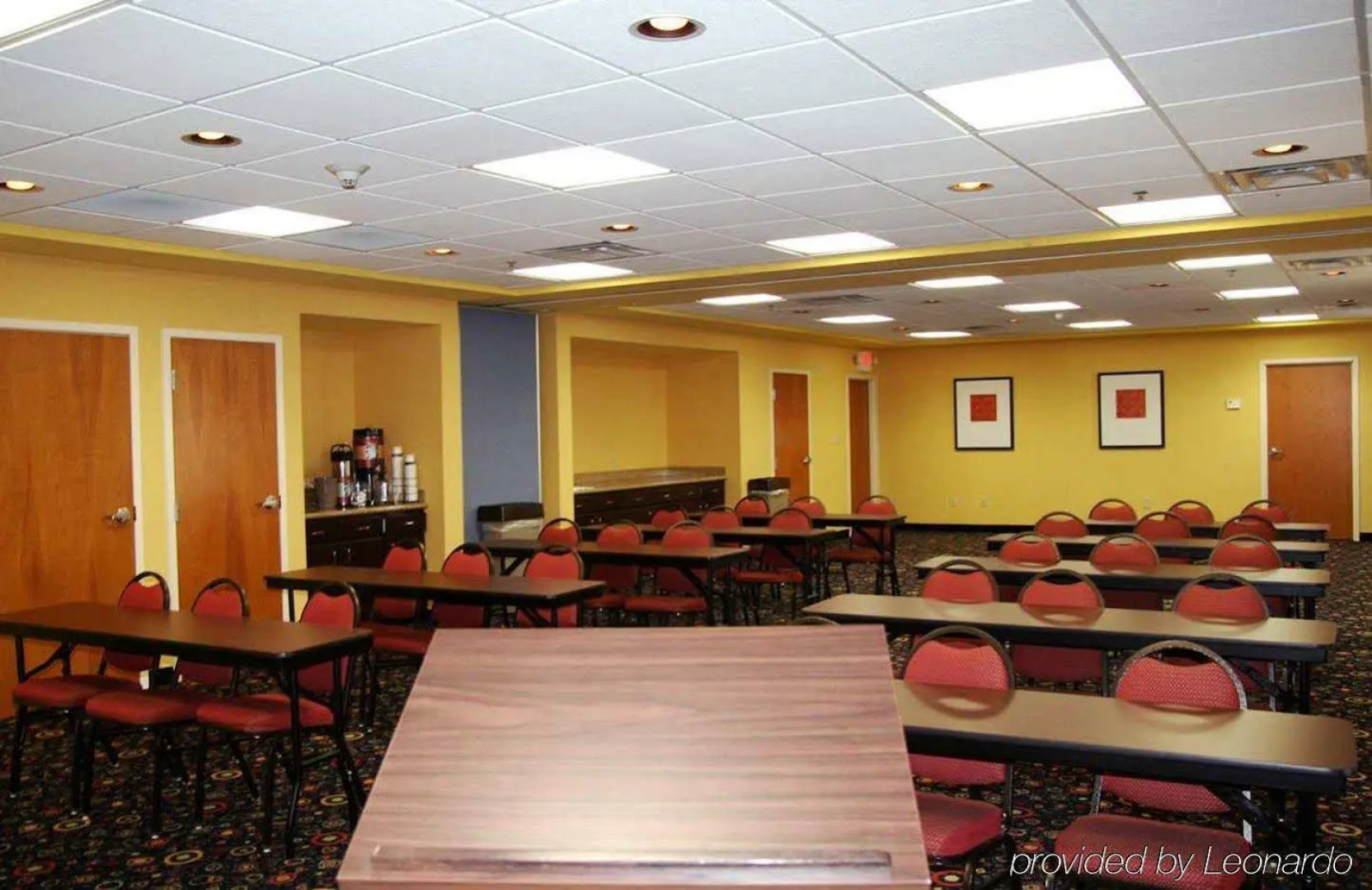 Hampton Inn & Suites Louisville East