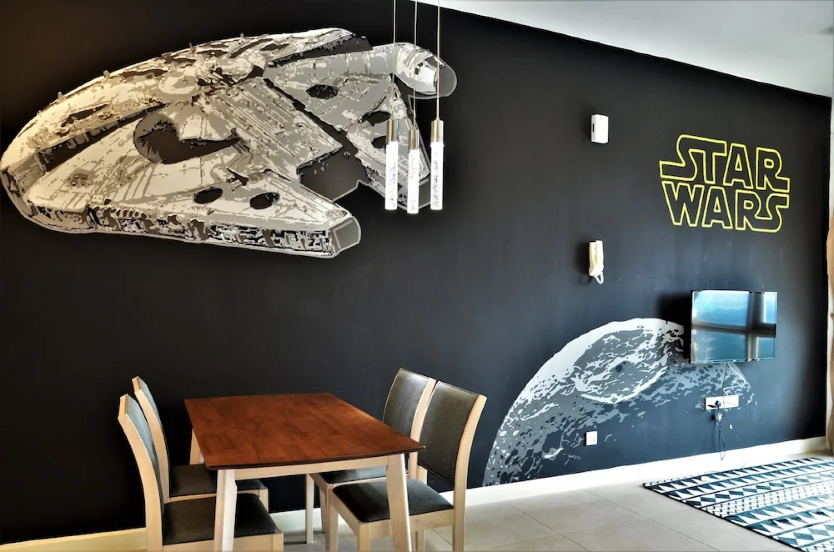 Holi Afiniti Themed Suites