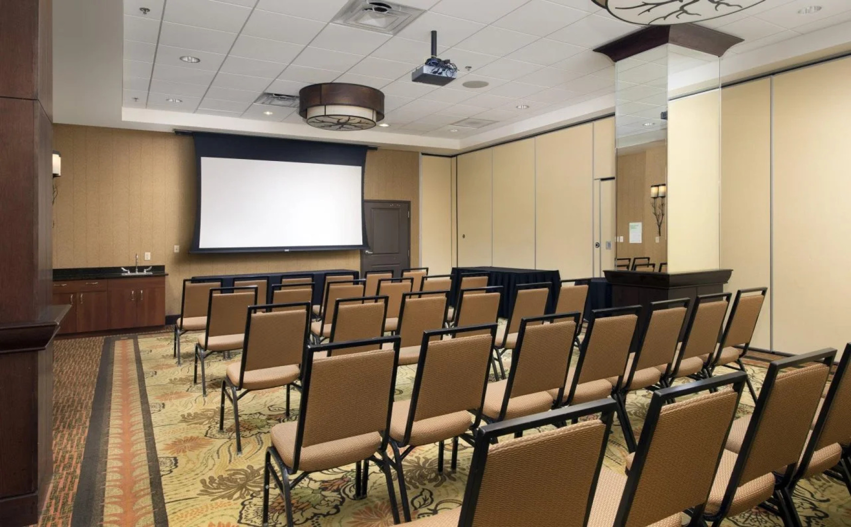 Holiday Inn Express Hotel & Suites Denver Airport by IHG