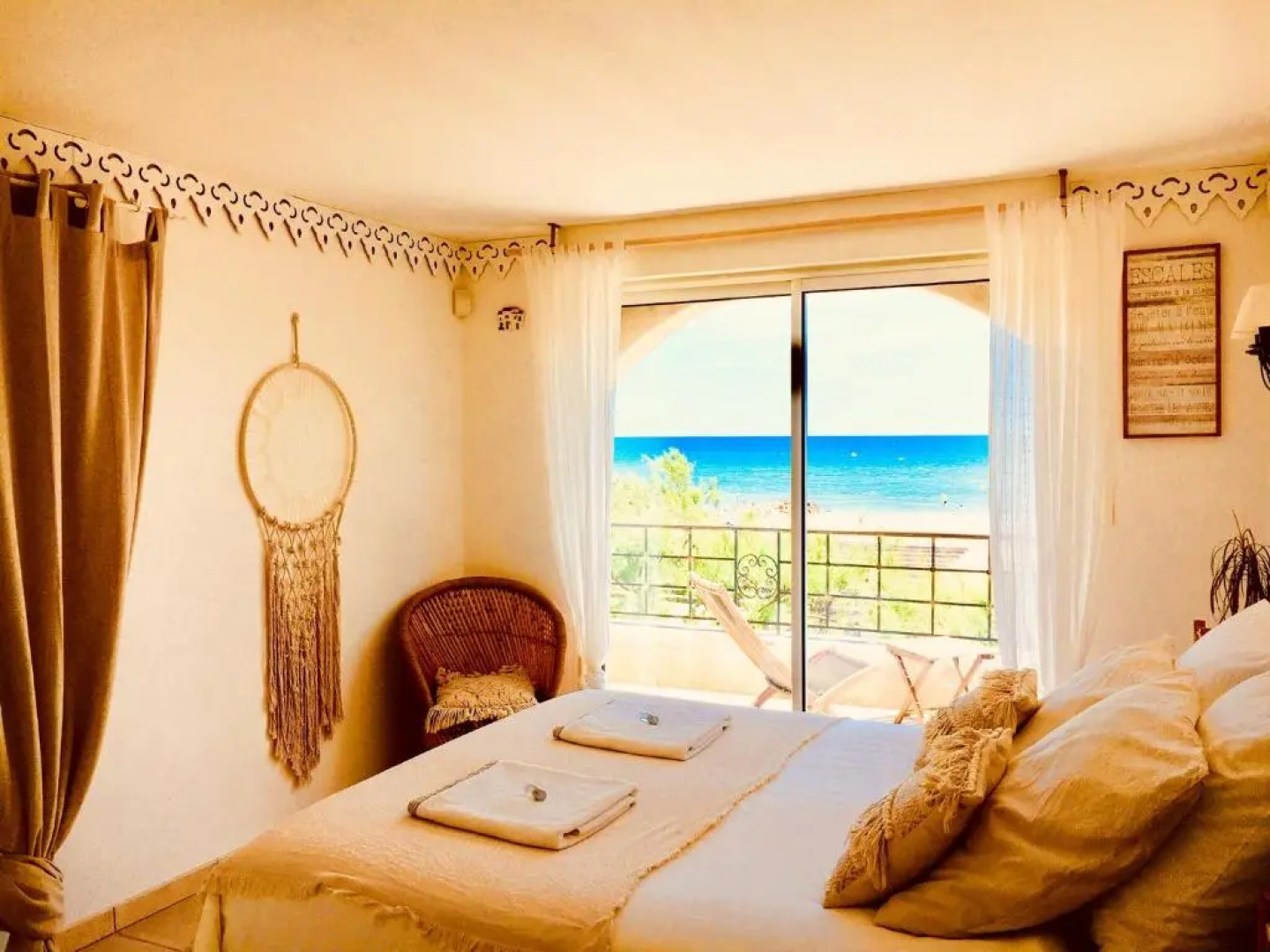 Mas Andalou Fabuleuse première ligne de mer, plage privative