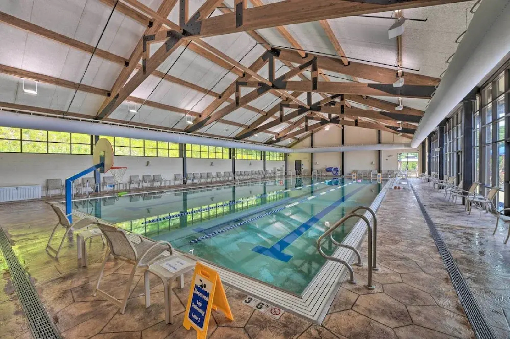 Galena Retreat: Shopping, Owners Club & Skiing!